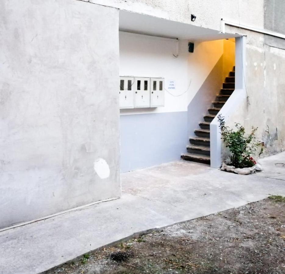 Evita Studio Apartment Karlovac Exterior foto